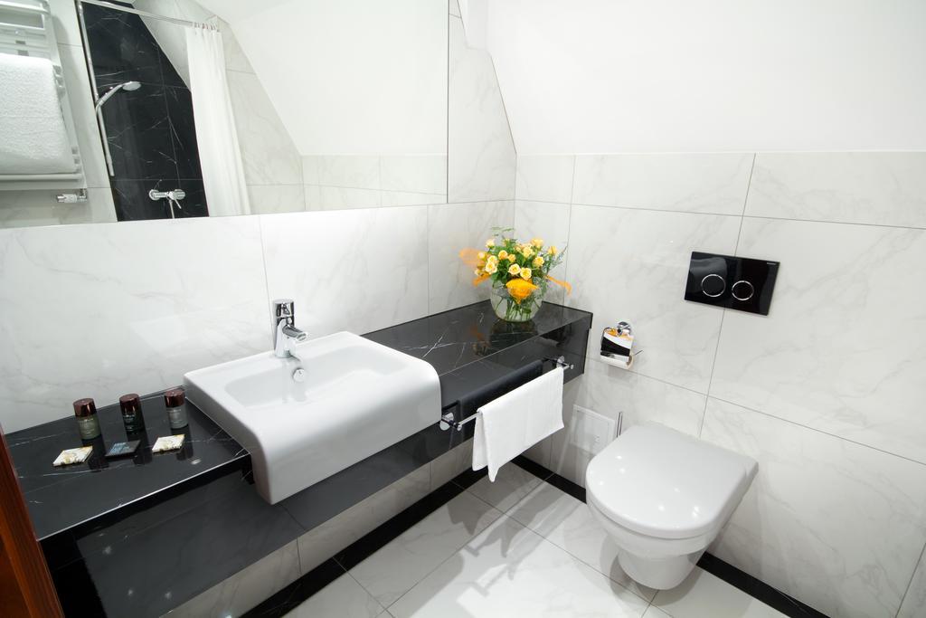 Hotel Fahrenheit Gdansk Room photo